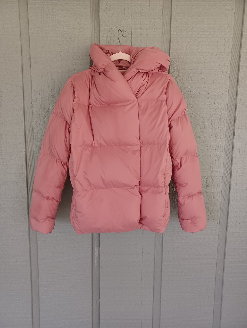 Aritzia Babaton The Duvet Puffer Short Jacket Size M Down Fill Pocket Defect
